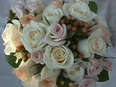 Rose & Hypericum Bridal Bouquet