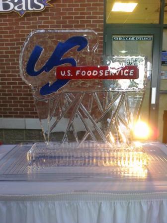 US Foodservice Logo Ice Sculpture
