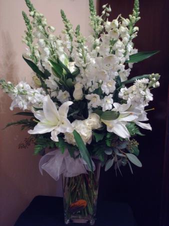 White Wedding Arrangement