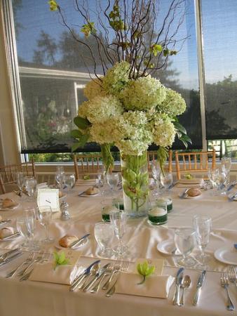 Beautiful Hydrangea Reception Ceneterpieces